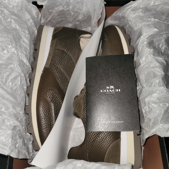 Coach shoes - Picture 4 of 9